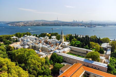 Topkapi Palace Skip the Line Hosted Entry Ticket & Audio Guide