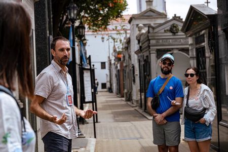 Recoleta Cemetery - Small Group Tour of History & Secrets