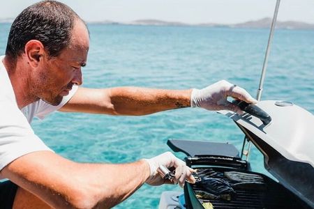 Mykonos: Private Catamaran Cruise—Hotel Pickup, BBQ & Drinks 