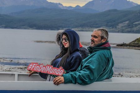 Navigation Beagle Channel to the penguin 