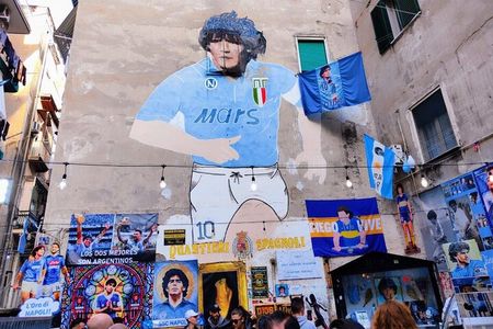 The Spanish Quarters, Street Art and Local Market Tour in Naples