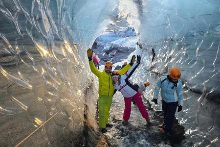 3 Hours Katla Ice Cave Tour/Meet in Vík