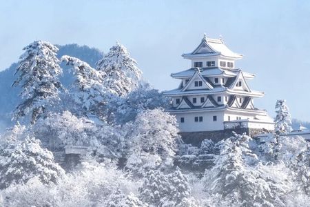 Gujo Hachiman, Crafting Culture and Castle in the Clouds
