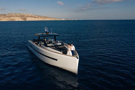 Caldera Private Cruise with Fjord 52