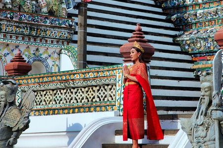 Lights, Camera, Landmark, & Canal: A Picture Perfect Bangkok Tour