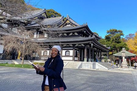 Kamakura Full Day Walking Tour with Local Expert Guide and Pickup