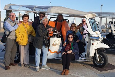 Valencia: Tuk Tuk Full City Tour