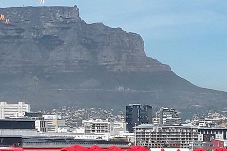 Half day am Cape Town City/Table Mountain & Bo KAAP open 8 Aug