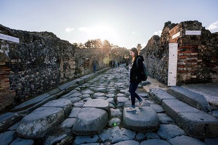 The Ultimate Pompeii Skip-the-Line Tour – Small Group or Private