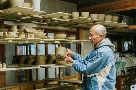 "Tamba-yaki" Ancient Kilns Guided Tour by Local Pottery Artist