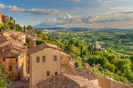 From Rome: Tuscany, Montepulciano Tour with Wine Tasting & Lunch