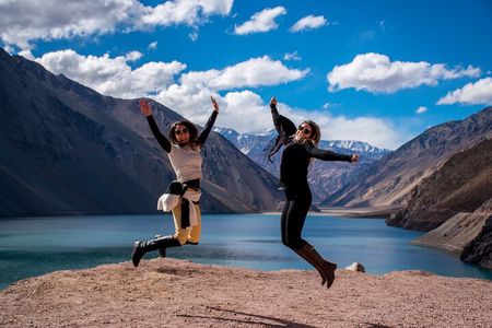Cajon del Maipo: El Yeso & Spa reservoir in El Morado