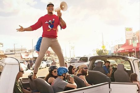 Los Angeles: Exclusive Celebrity Homes Tour for Groups & Families