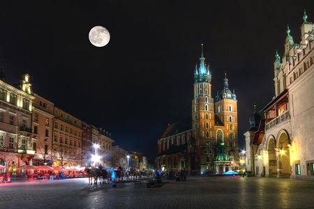 Underground Museum and Haunted Old Town Guided Tour