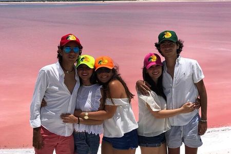 Las Coloradas & Río Lagartos with boat & Lunch from Mérida