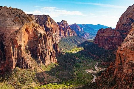  Ride and Explore Zions Trails in Hummer