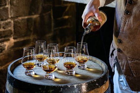 Bourbon & Blood: A Tennessee Whiskey History & Tasting Experience