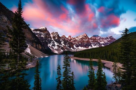 Moraine Lake Sunrise(2hrs) & Lake Louise(2hrs) from Canmore/Banff