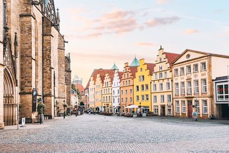 Explore Osnabrück's City Highlights with a Local