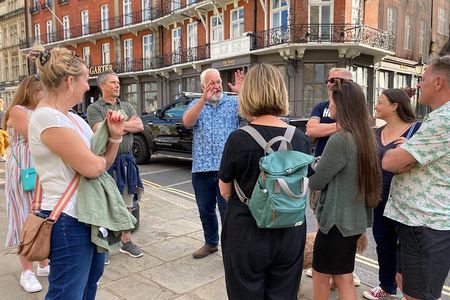Small Group Walking Tour of Windsor Town (max 8 people)