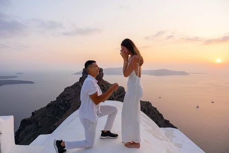 Surprise Proposal Photoshoot in Santorini