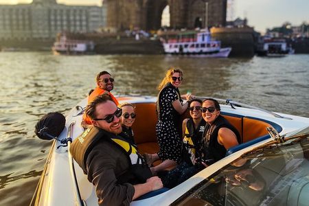 Elephanta Island Private Speedboat Tour from Mumbai
