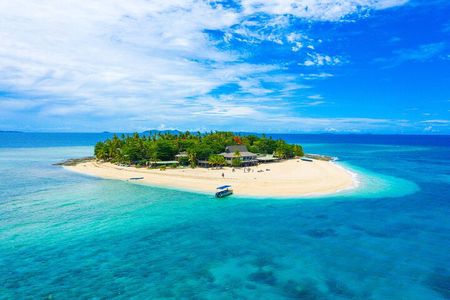 Beachcomber Island Escape - A Perfect Day in Paradise 