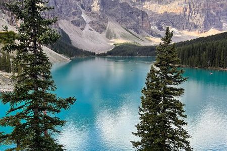 Calgary to Louise, Moraine, Emerald Lake and Johnston Canyon Tour
