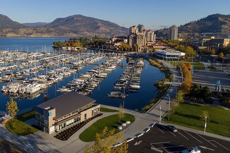 Kelowna E-Bike Guided City Highlights Tour