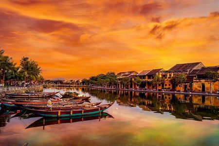Hoi An old Town Walking with Temples and Boat Ride Private Tour