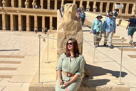 Private Luxor Day Tour East and West Banks with Felucca Ride