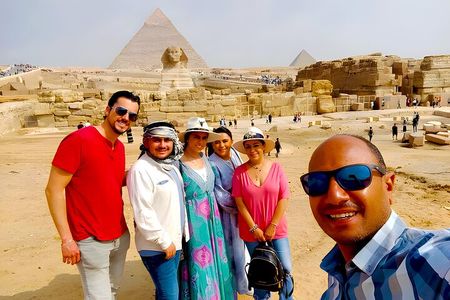 21 pyramids tour in Giza,Sakkara and Memphis day tour with an Egyptologist