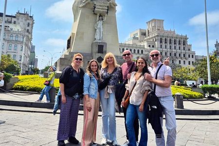 Lima City Walking Tour and Visit to the Catacombs 