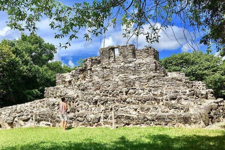 Visit the ancient Mayan ruins and the best beaches in Cozumel