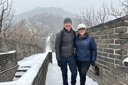 Small Group Tours to the Jingshaling Wall with Options