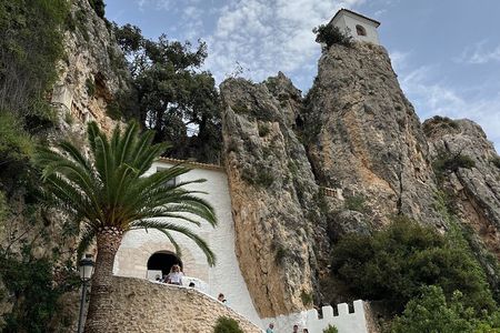Guadalest Private Tourism and Chocolate Factory