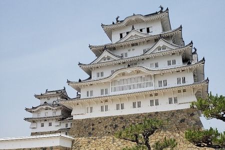 2.5 Hour Private History and Culture Tour in Himeji Castle