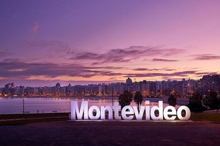 Private Tour in Montevideo by Premium Vehicle