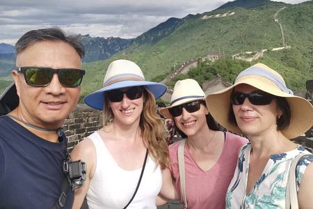 Group Tour: Tiananmen Square, Forbidden City&Mutianyu Great Wall