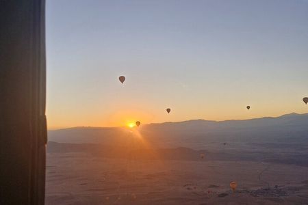 Marrakesh balloon at sunrise in small group