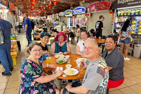 Singapore: Chinatown Hawker Food Small Group Tour