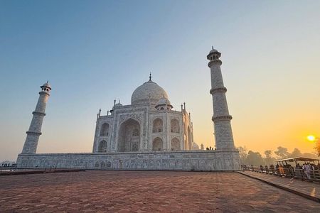 Private Taj Mahal Sunrise & Agra Day Tour By Car