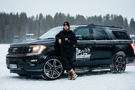 PRIVATE Rovaniemi and Santa Village Tour VIP Car