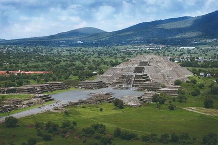 Discover Teotihuacan and the Basilica of Guadalupe from CDMX