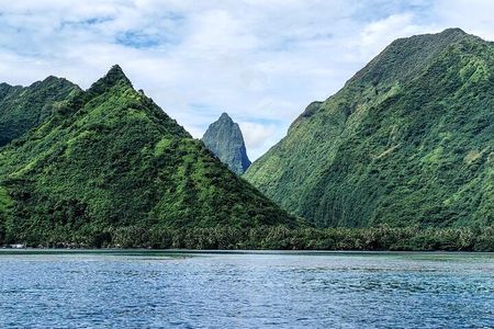 Discovery of the Tahiti Teahupo'o Jurassic Tour peninsula