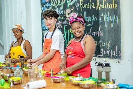 SkyKitchen 2-Hour Cocktail Class in Cartagena