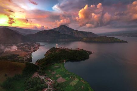 Explore North Sumatra : 7 Days Tour Adventure Package