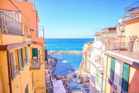 Cinque Terre Sea Park with Limoncino Tasting Day Trip from Milan