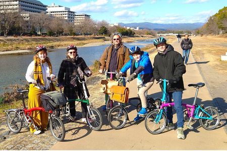 Kyoto Higashiyama Slow Cycling Tour along the quiet waterfront