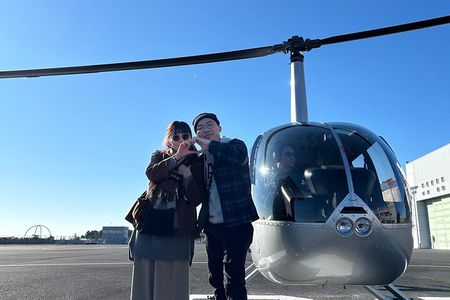 【10 Minutes】Helicopter Flight Tour Over Tokyo Bay!